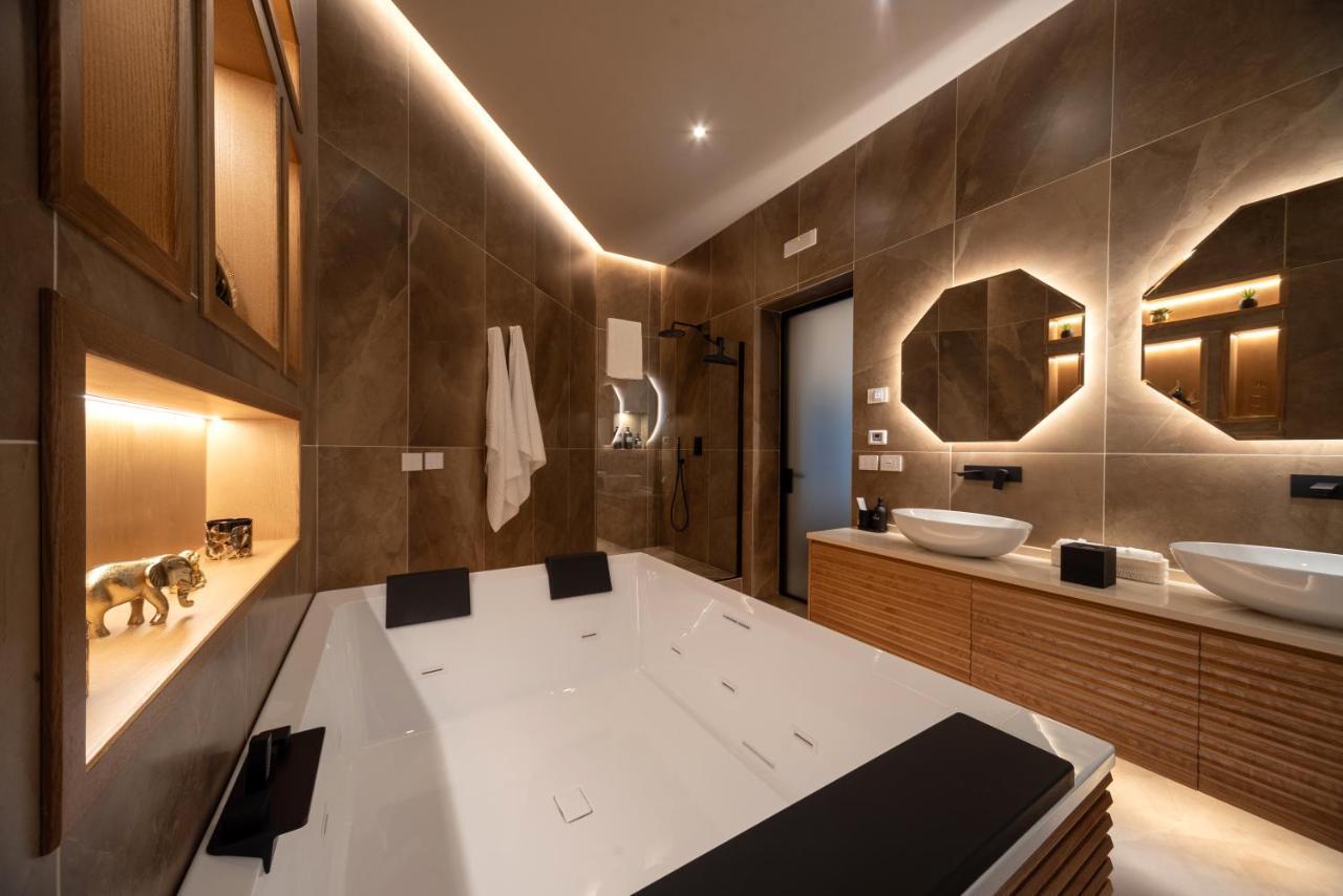 Domina-Boutique Apartment Napoli Exterior foto