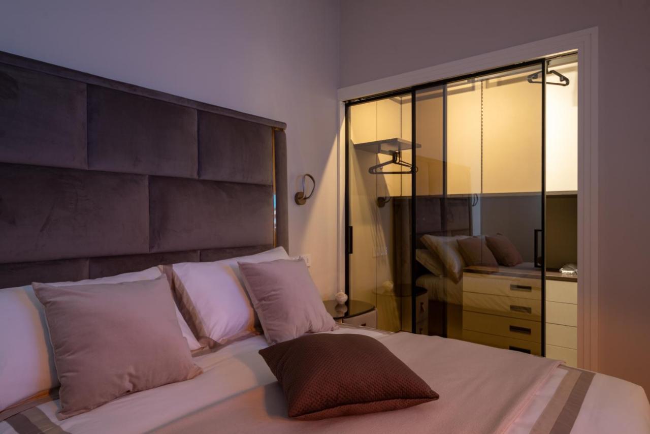 Domina-Boutique Apartment Napoli Exterior foto